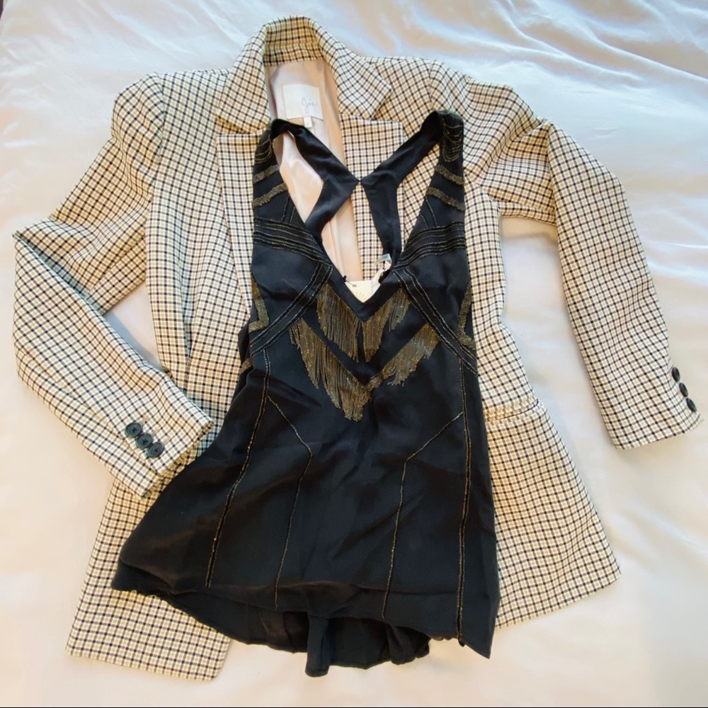 GORGEOUS BLACK RAMY BROOK TOP WITH CHAIN DETAILING